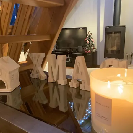 Esplendido Atico En Sallent Con Vistas アパート サジェント・デ・ガジェゴ