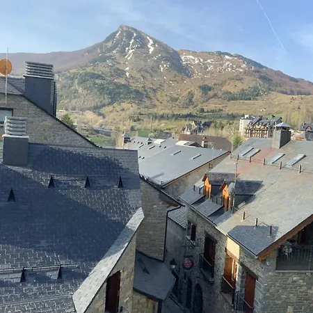 Esplendido Atico En Sallent Con Vistas 아파트 *