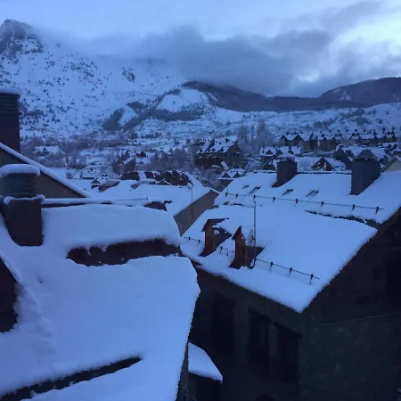 Esplendido Atico En Sallent Con Vistas *