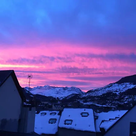 Esplendido Atico En Sallent Con Vistas